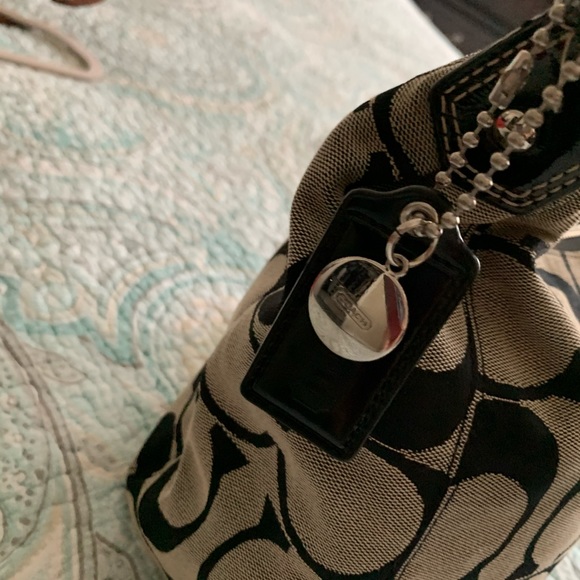Coach purse - Picture 4 of 7
